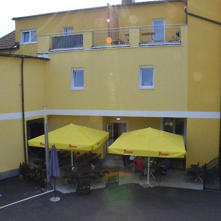 Hotel Wartmannstetterhof à Wartmannstetten Extérieur photo