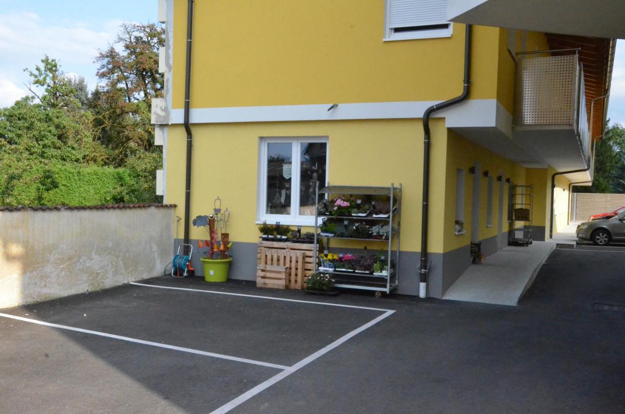 Hotel Wartmannstetterhof à Wartmannstetten Extérieur photo