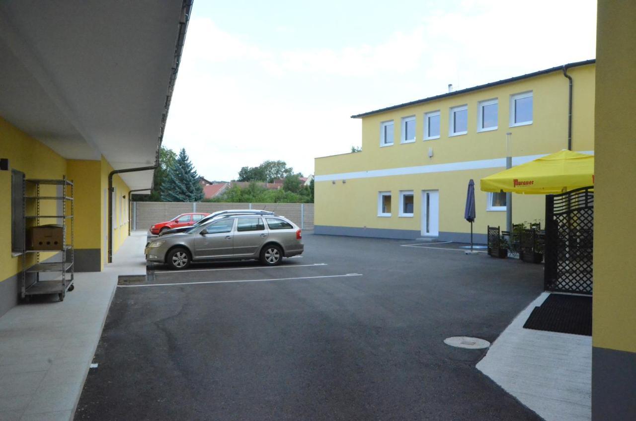 Hotel Wartmannstetterhof à Wartmannstetten Extérieur photo