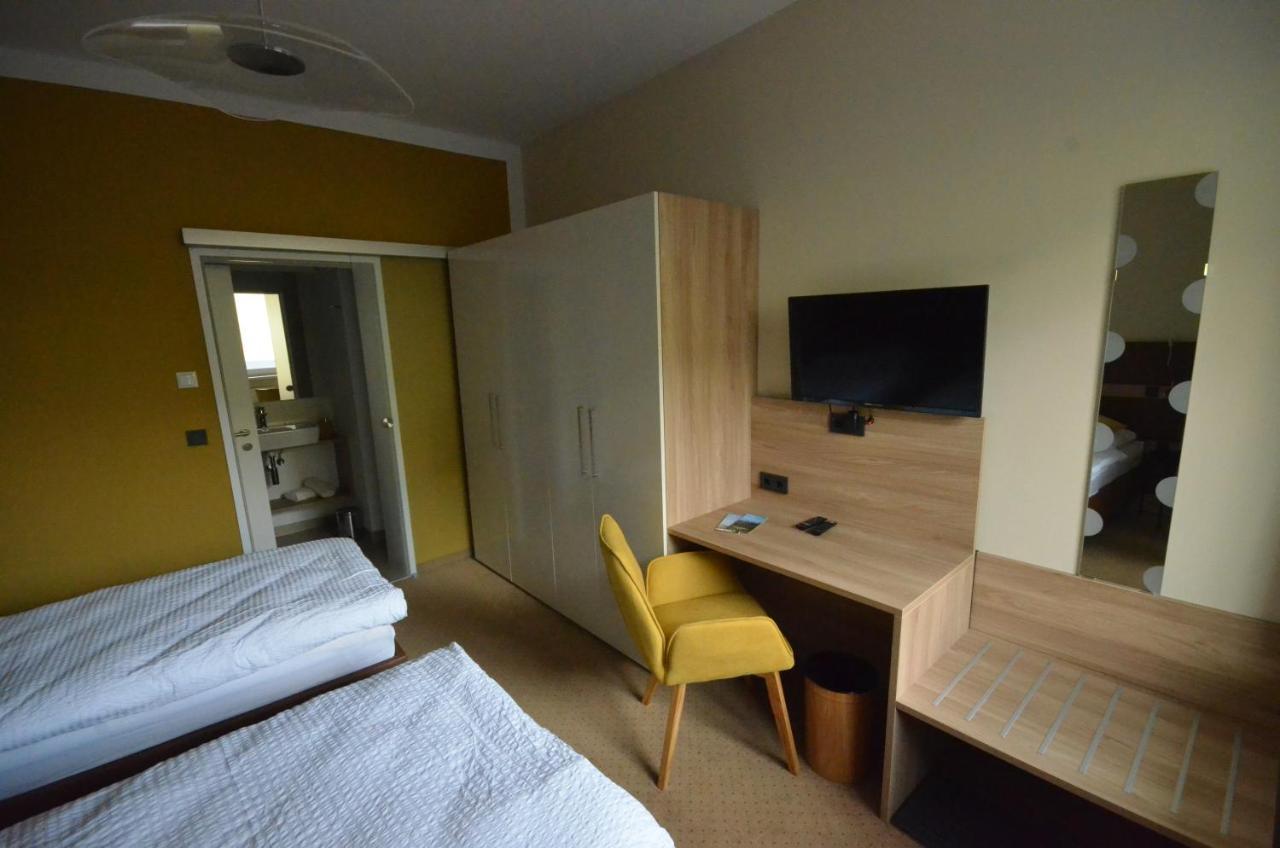 Hotel Wartmannstetterhof à Wartmannstetten Extérieur photo